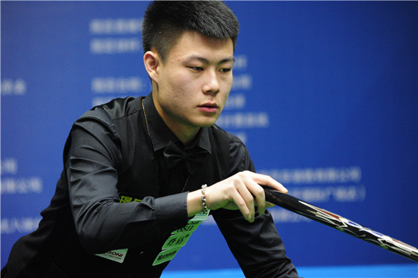 他抓住队友 他抓住队友